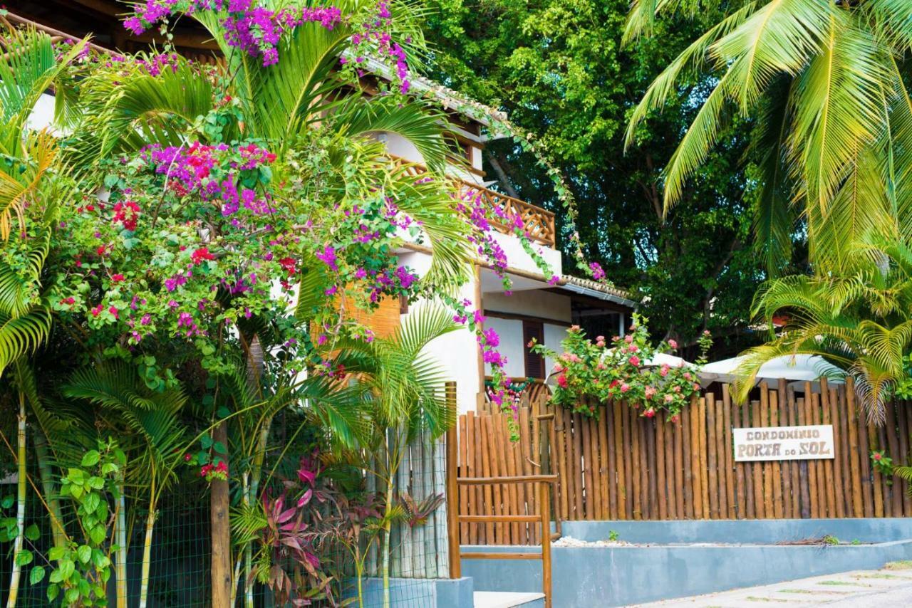 Duplex Com Hidromassagem - Praia Do Forte Esterno foto
